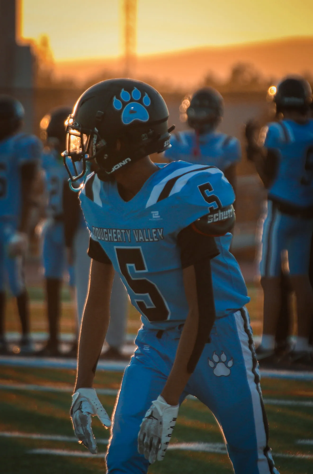 Football — frame 7 of 57