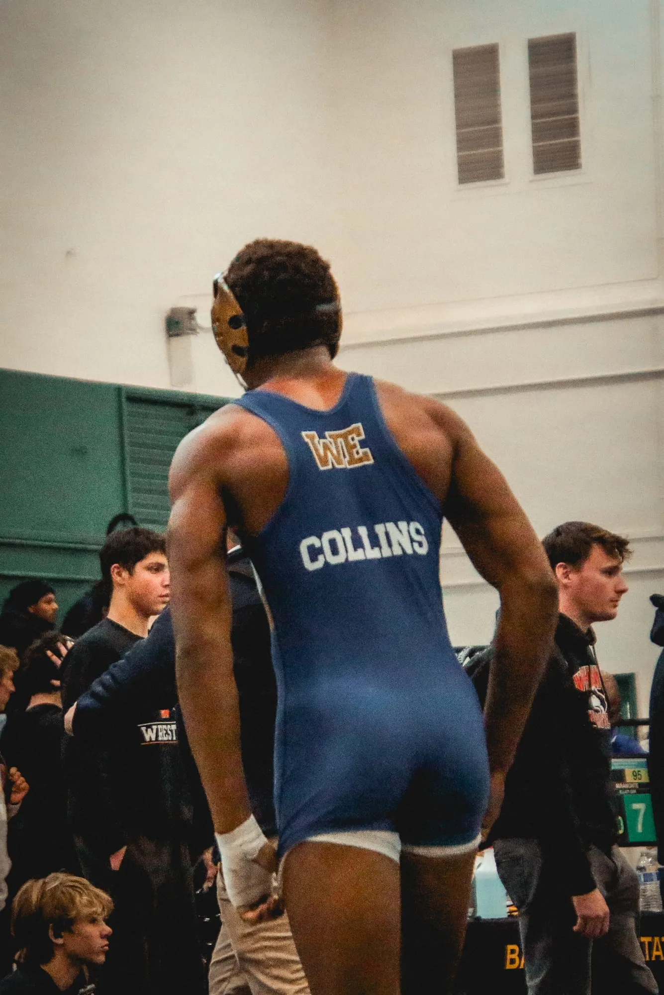 Wrestling — frame 44 of 235