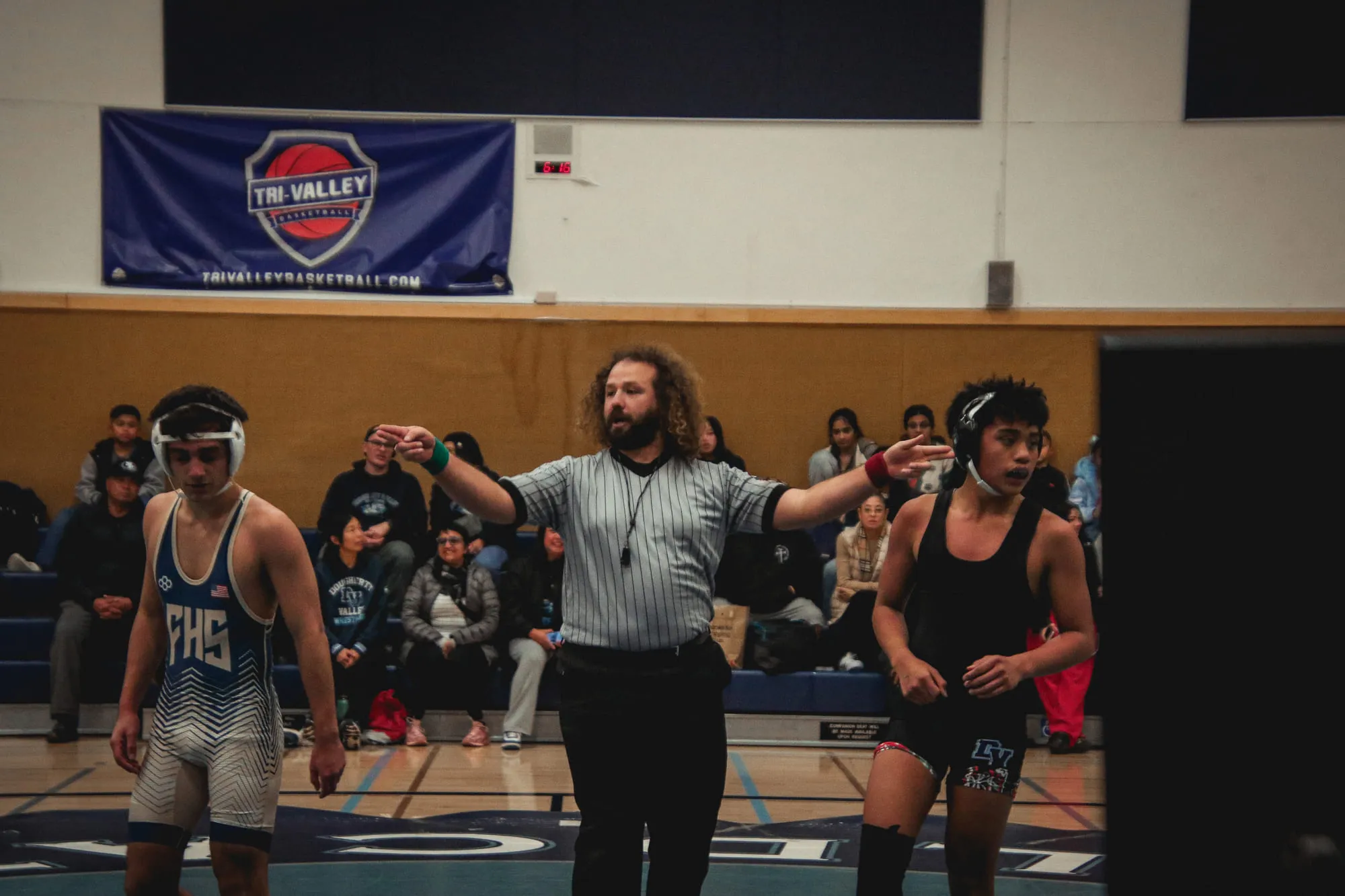 Wrestling — frame 62 of 235