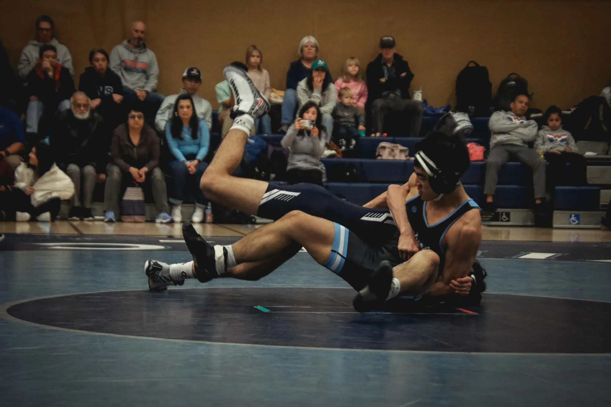 Wrestling — frame 118 of 235
